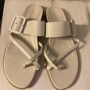 Vionic Women's, Julep Sandal in Cream 9.5